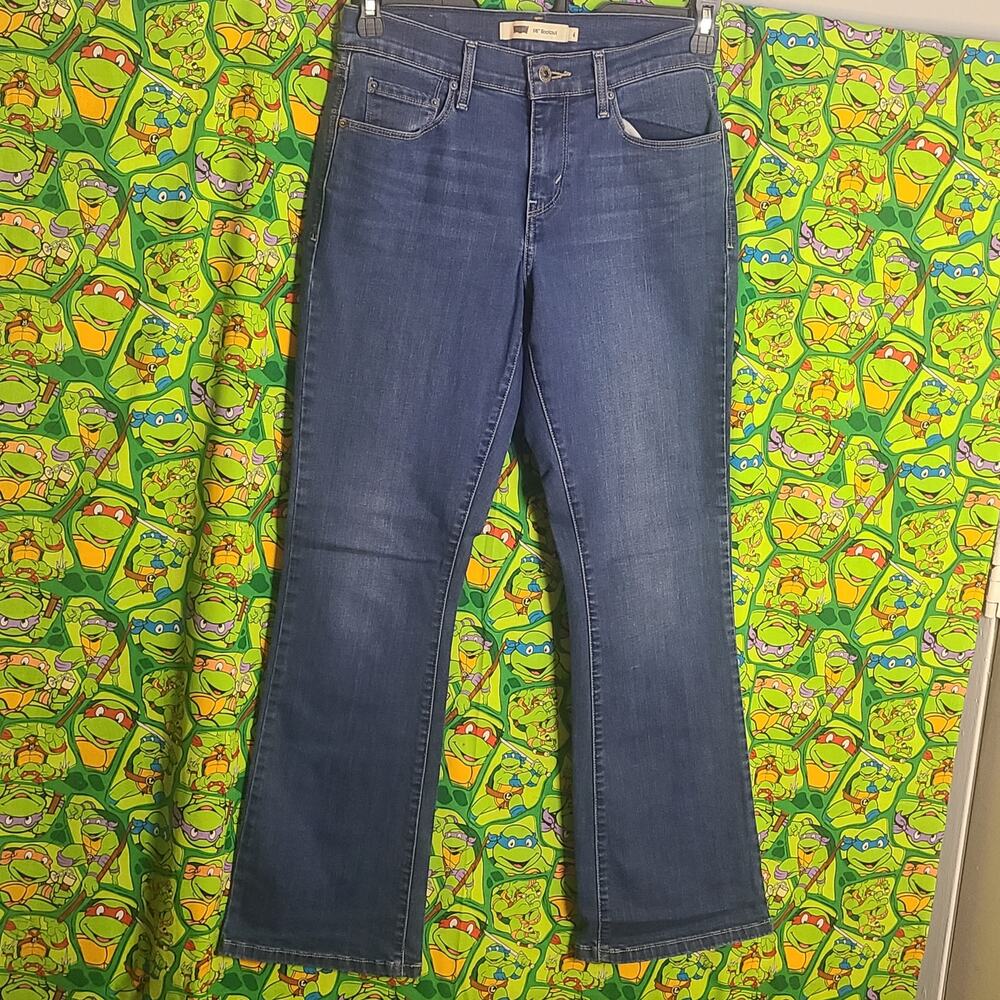 Levis size 4  youth 515 Bootcut good condition  good shape